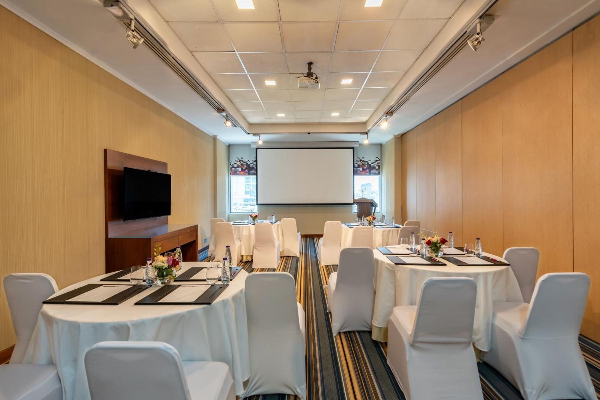 Aloft Riyadh Hotel Eksteriør bilde